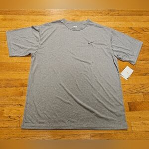 New Nike Fit Dry Athletic Men's Tshirt Grey Size XL